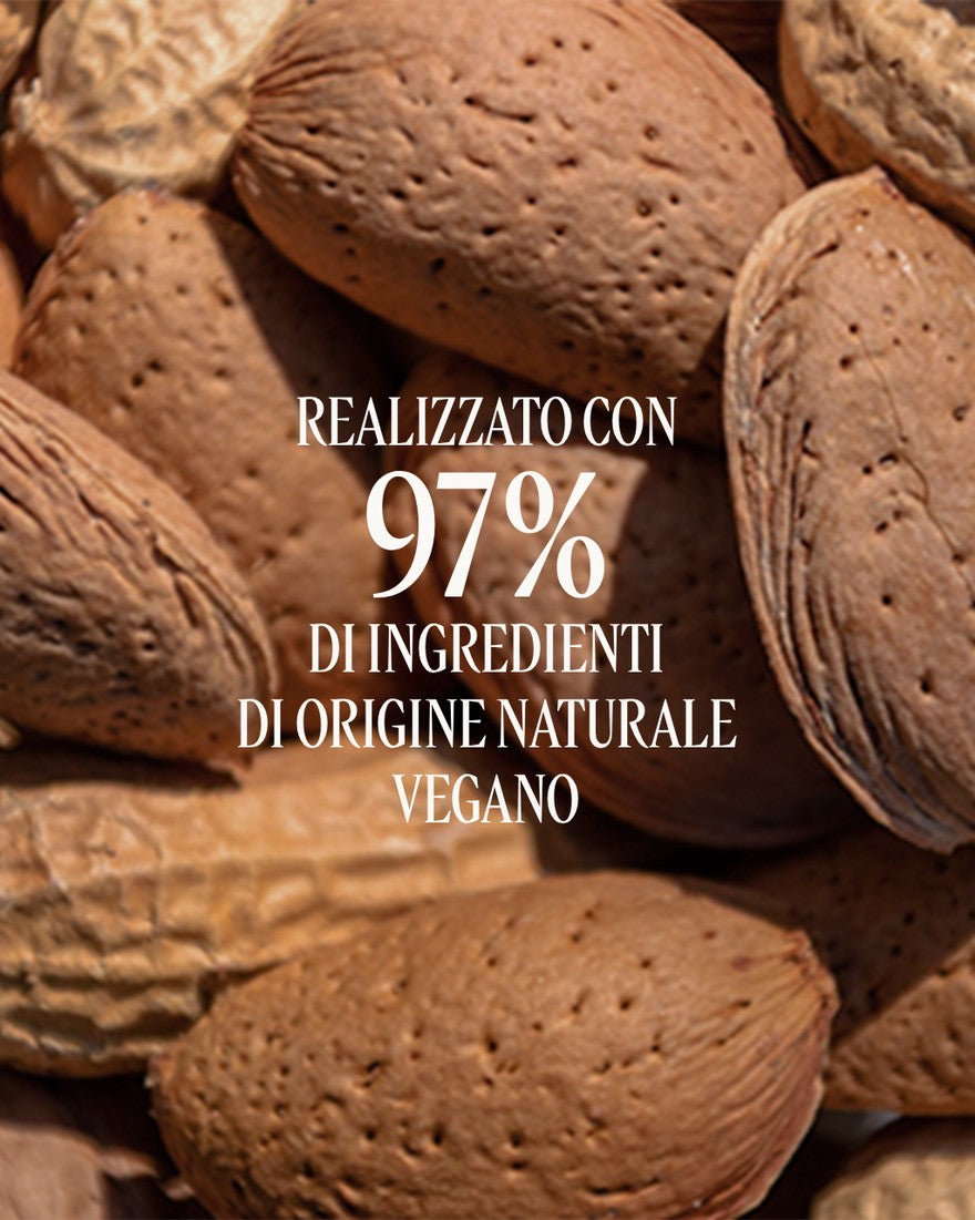 Olio Souplesse Mandorla100 ml
BEST SELLER
VEGAN

Una pelle perfetta inizia con un tocco delicato di mandorla.
