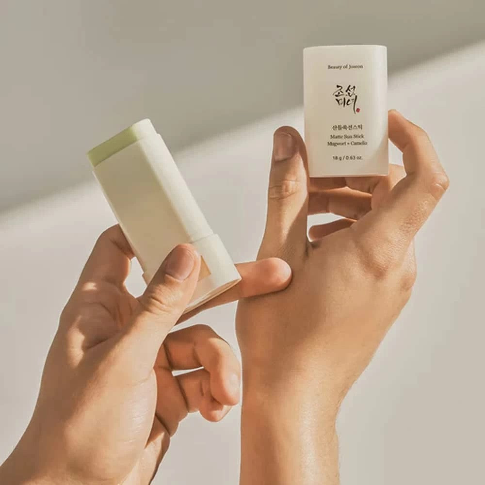 BEAUTY OF JOSEON – Matte Sun Stick : Mugwort + Camelia SPF 50+ PA++++ 18g