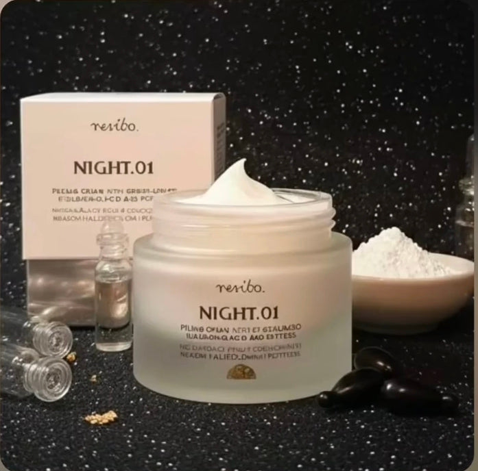 NIGHT.01
crema riempitiva rimodellante con acido ialuronico reticolato e petidi