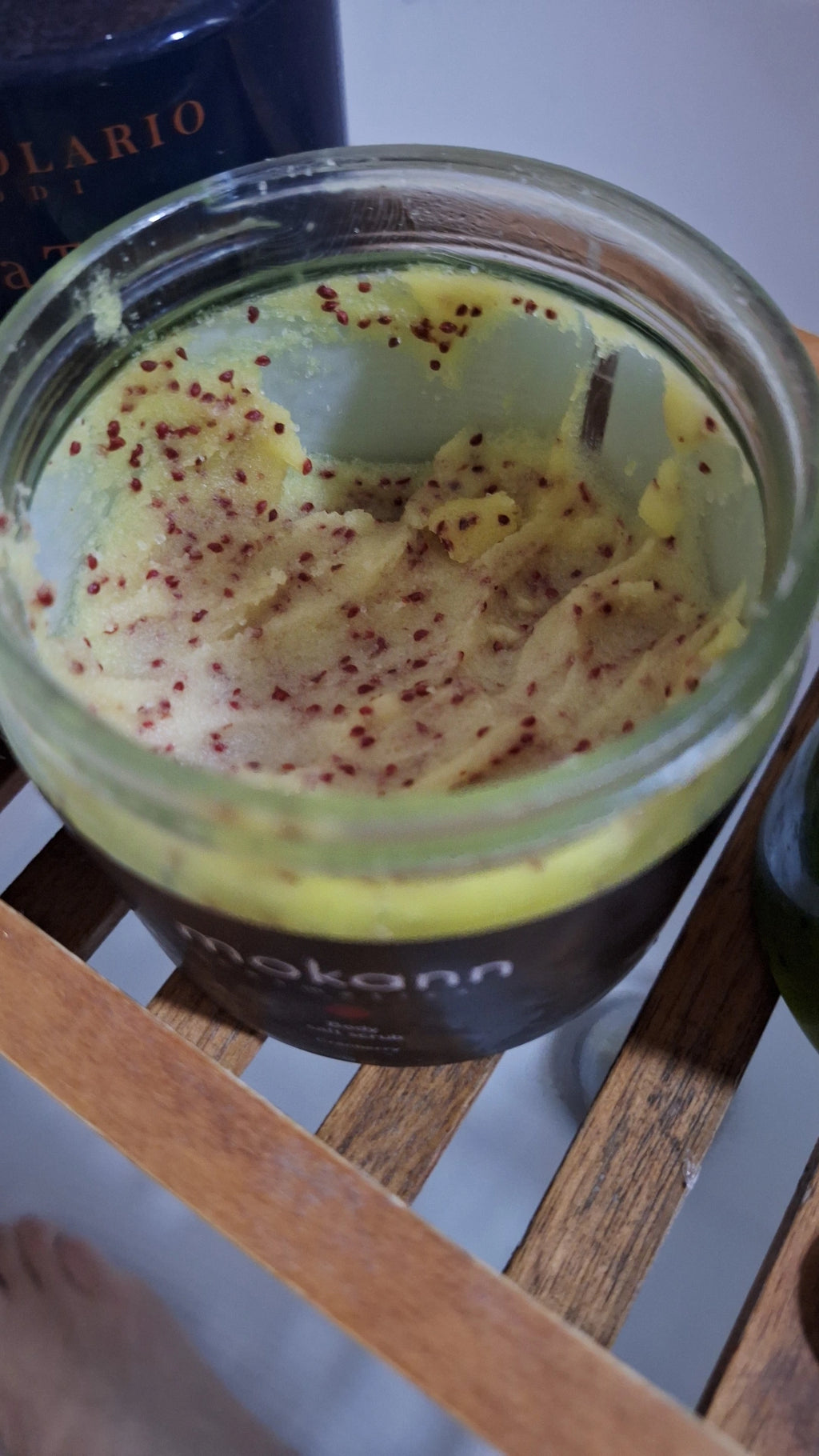 MOKANN BODY SALT SCRUB - SCRUB CORPO AL SALE, MIRTILLO ROSSO 300 GR