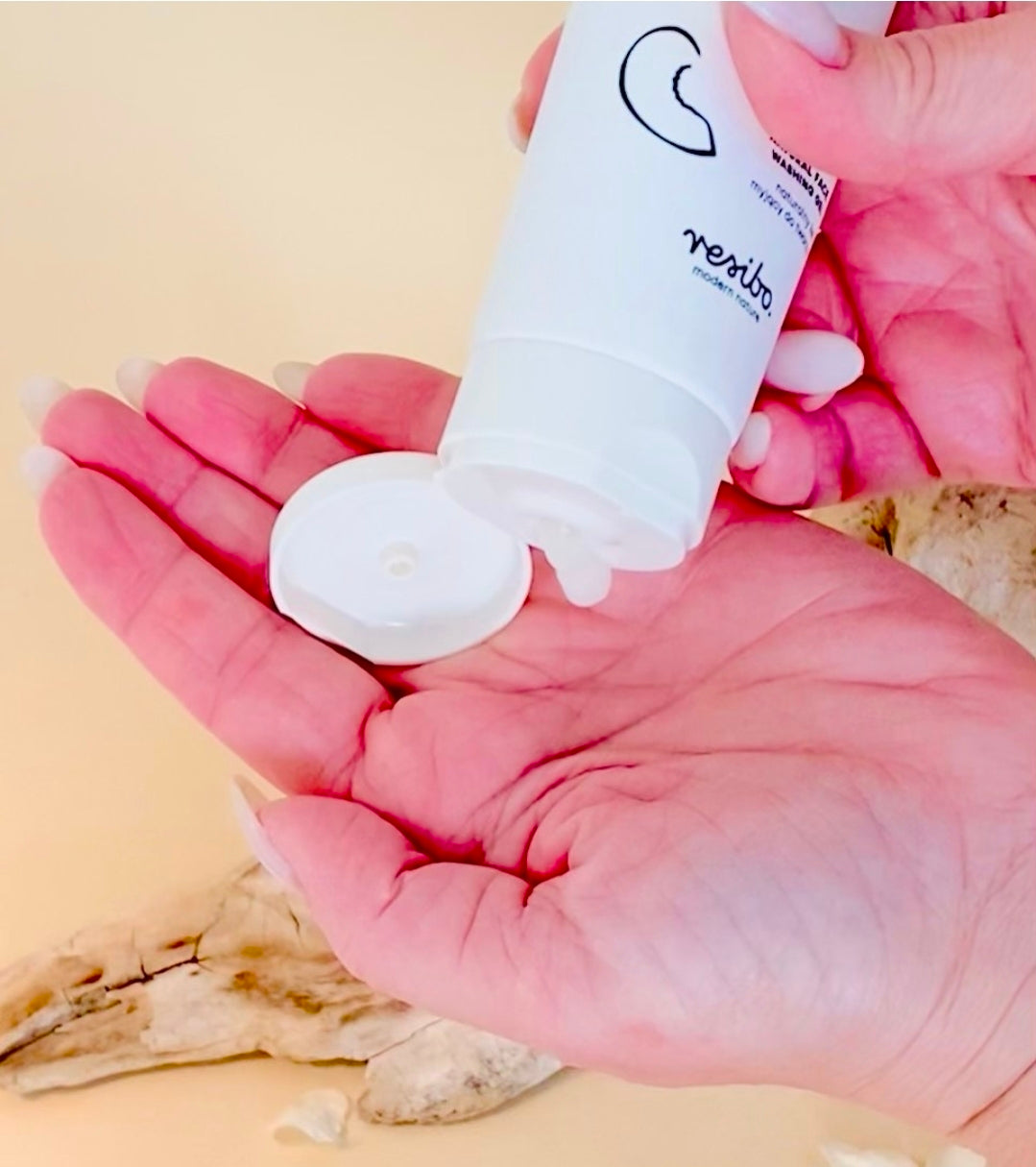 set
Rich Peach
gel detergente
Percentuale di naturalità :
98,4%