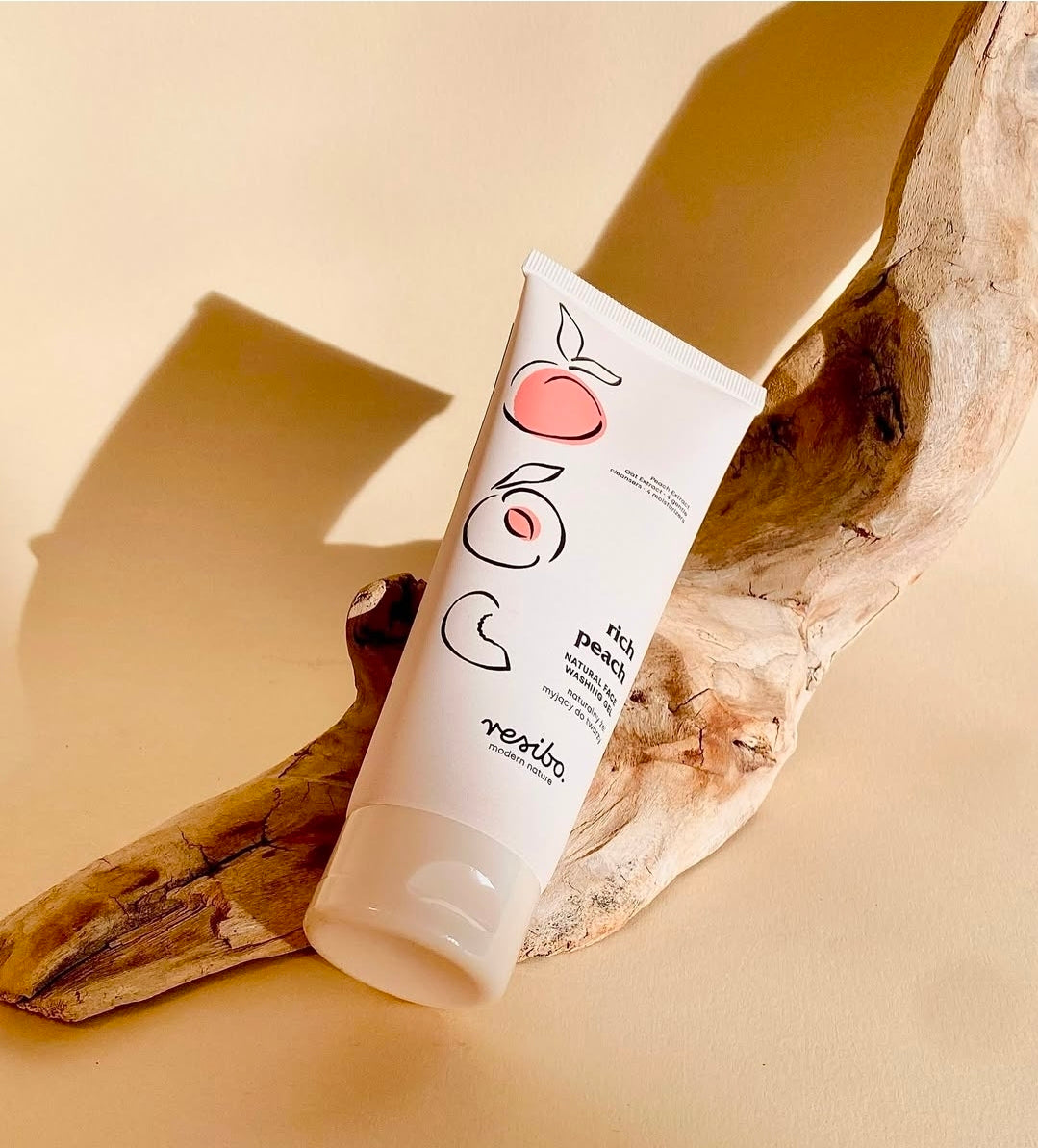 set
Rich Peach
gel detergente
Percentuale di naturalità :
98,4%